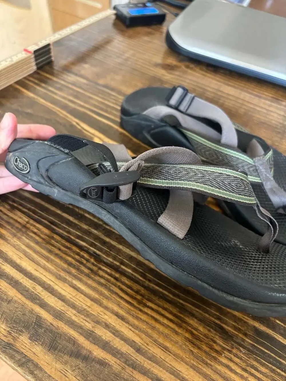 Chaco Z/2 Classic Sandals Men's Adjustable Straps Thong Toe (size 11 or 12)